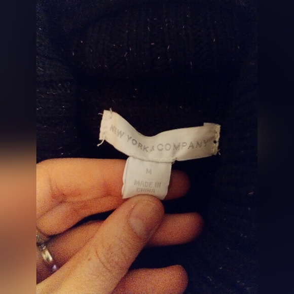New York and Company sweater - Picture 2 of 3